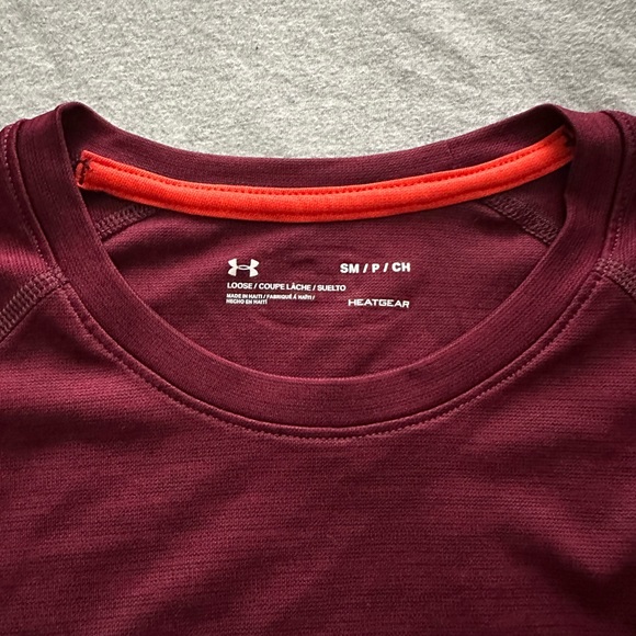 Under Armor trainer shirt - Picture 2 of 3